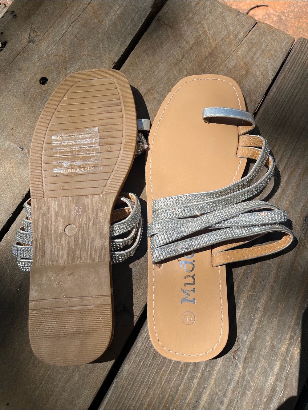 Mudd Women's Silver Strappy Flat Sandals with Tan Footbed
